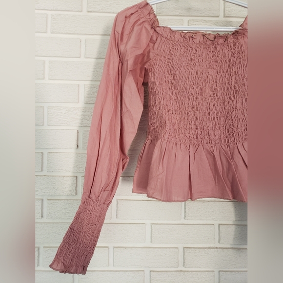 The cutest smocked cotton top by Annagail - Picture 3 of 3